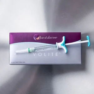 Caja de Juvéderm Volite gel inyectable de ácido hialurónico, relleno dérmico utilizado como alternativa al bótox para hidratación y rejuvenecimiento facial en clínica Dr. Perdomo